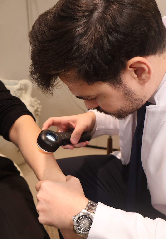Dermatologia Clínica